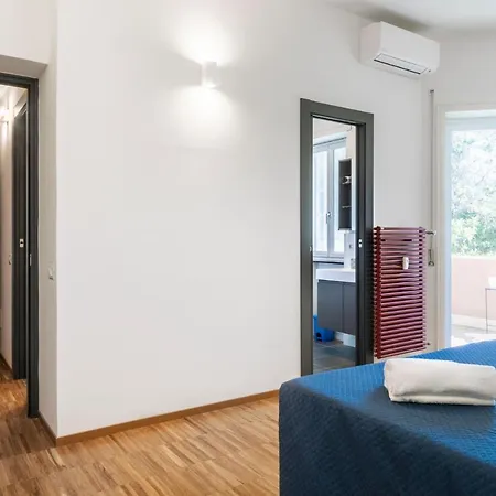 アパート Cozy Flat 2 Bedrooms 2 Bathrooms With Balcony *