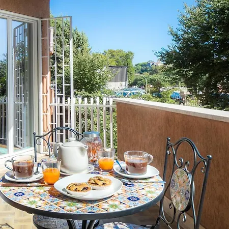 Cozy Flat 2 Bedrooms 2 Bathrooms With Balcony アパート *