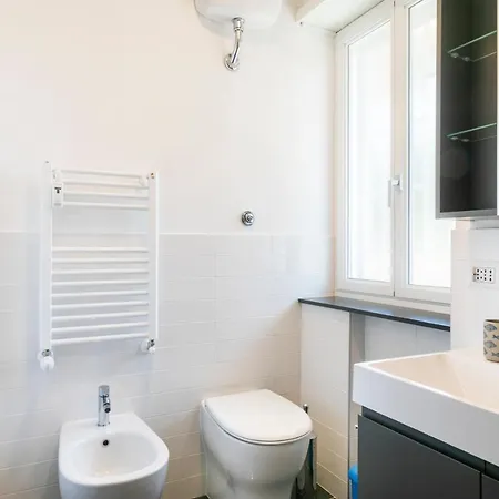 Cozy Flat 2 Bedrooms 2 Bathrooms With Balcony Apartamento Roma