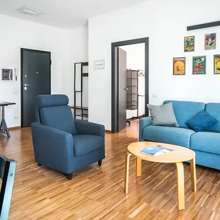 Cozy Flat 2 Bedrooms 2 Bathrooms With Balcony